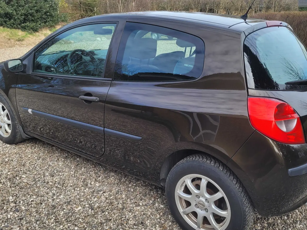 Billede 12 - Flot renault clio