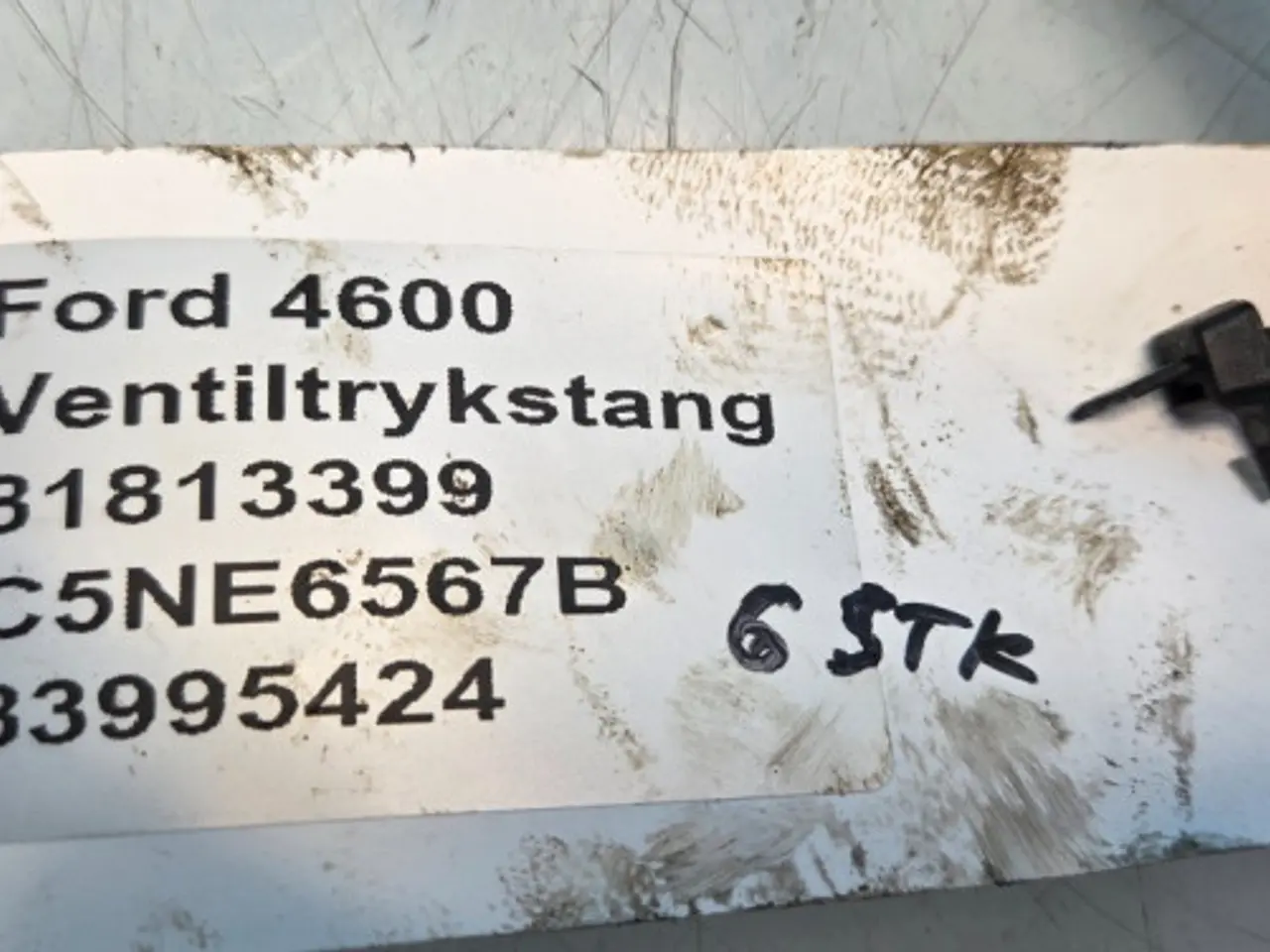 Billede 8 - Ford 4600 Stødstænger 81813399 6 Stk