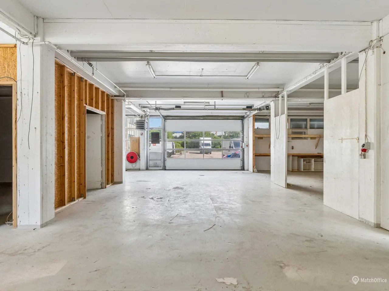Billede 1 - 752 m² lager med port i Ballerup