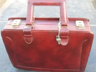 Weekendtaske, Beautyboks eller rejsetaske
