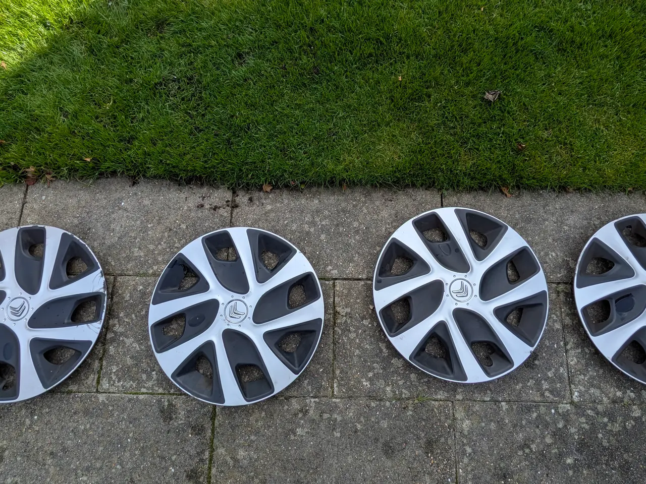 Billede 1 - 4x originale 16" Citroën hjulkapsler