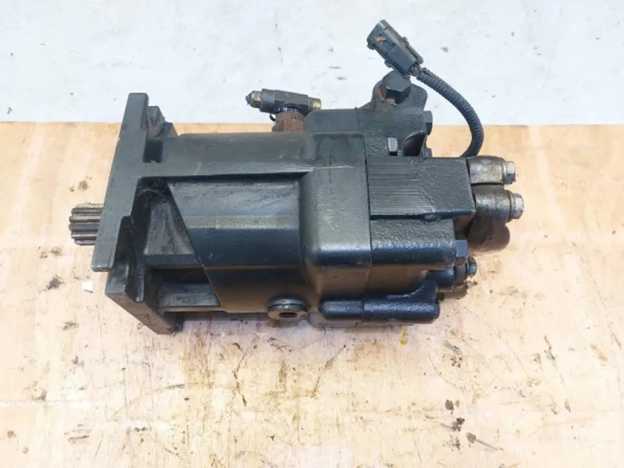Billede 7 - Case IH 8010 Hydrostat motor 87282670
