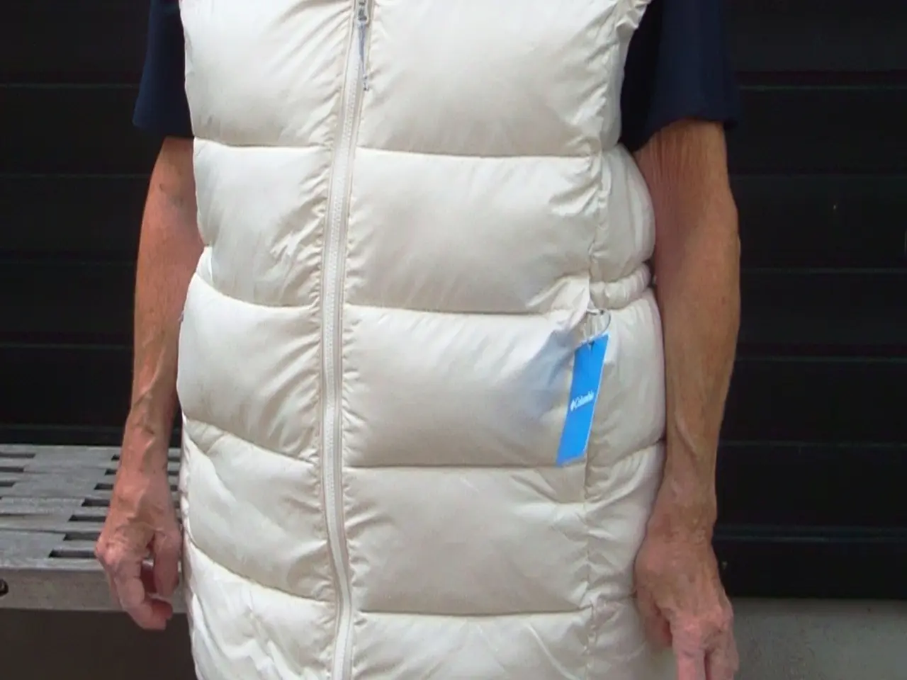 Billede 3 - NY hvid Outdoor dame vest.