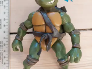 TMNT Leonardo (2002)