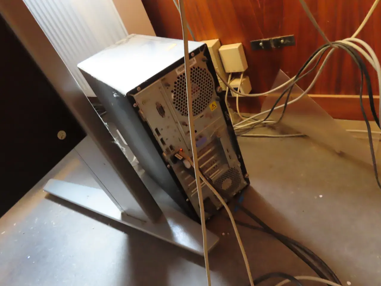 Billede 5 - Computerskærm AOC A2790PQU, tastatur og mus samt stationærcomputer