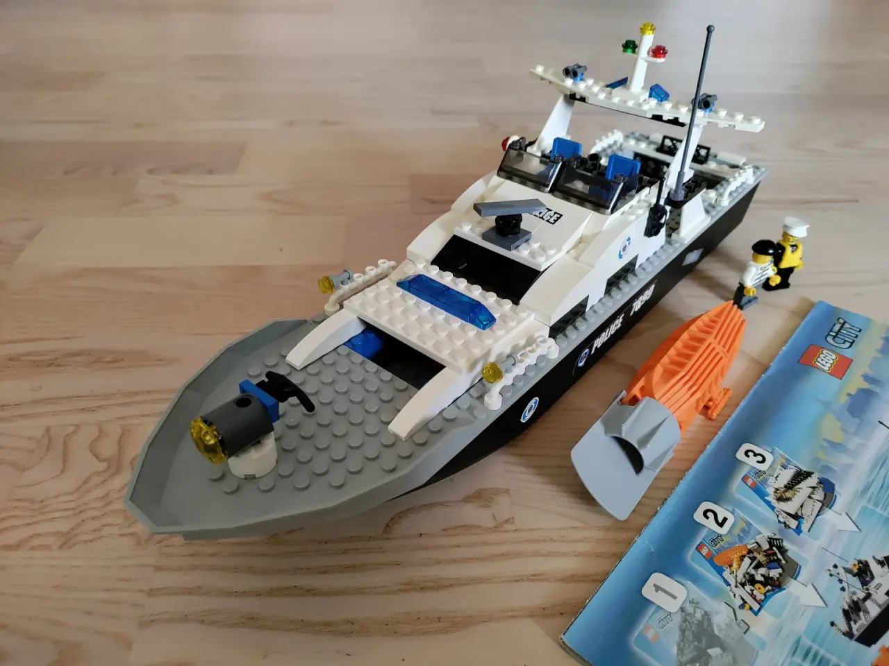 Billede 2 - Lego politibåd
