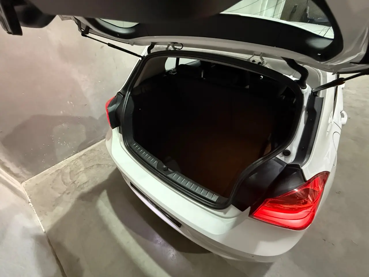 Billede 18 - BMW 118i 1,5 Connected aut.