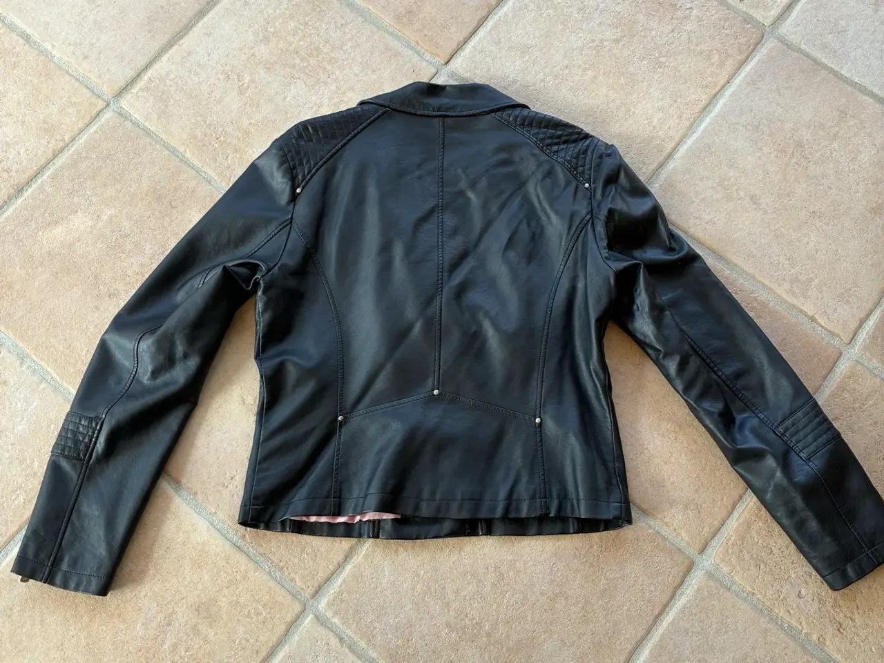 Billede 2 - Only jakke str. 42