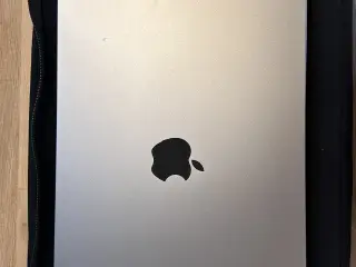 MacBook Air 13 (2024)