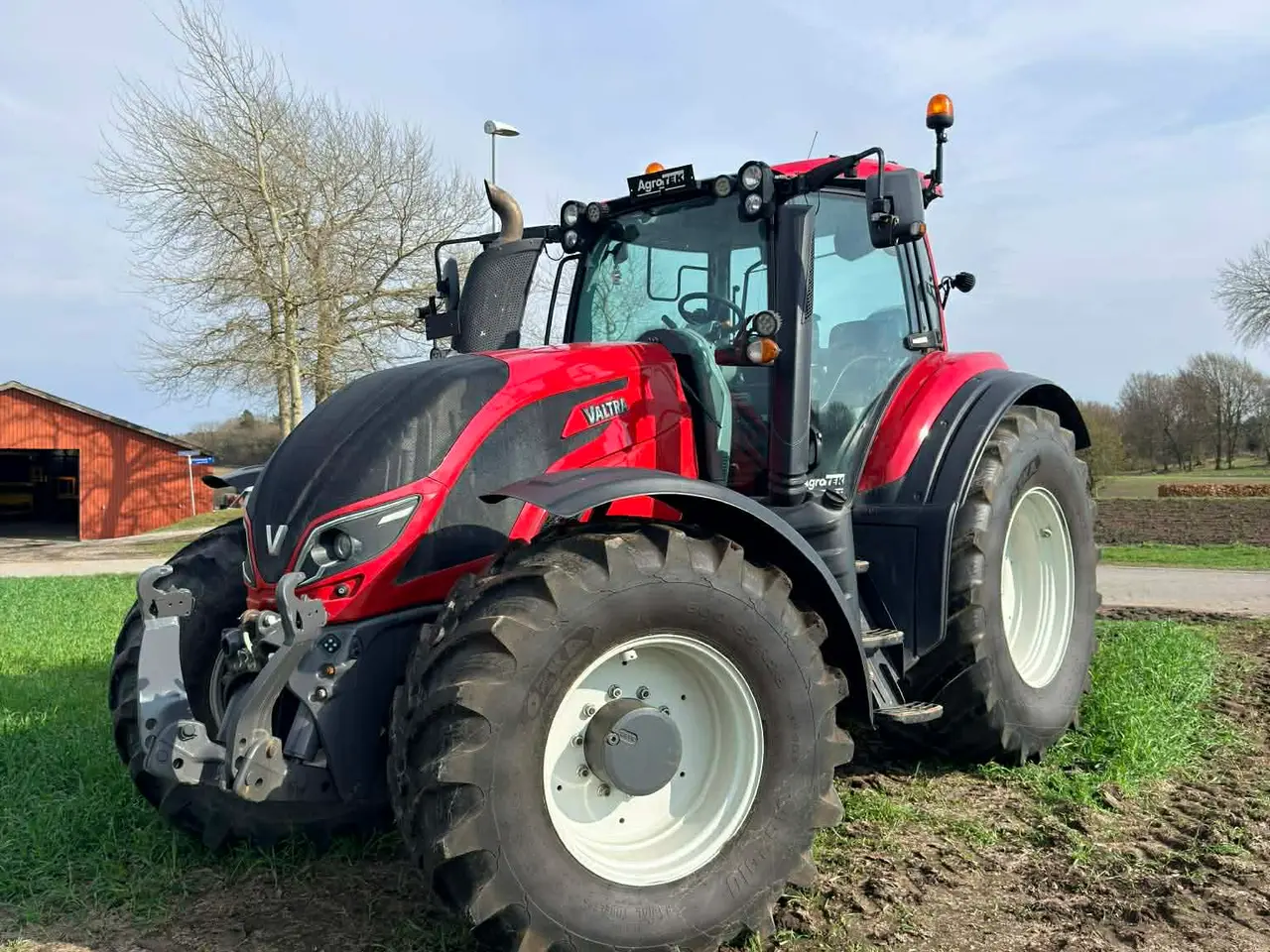 Billede 1 - Valtra T214