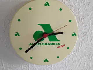 Andelsbanken vægur - i flot stand -virker perfekt