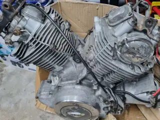 XV700 Motor blok sælges.