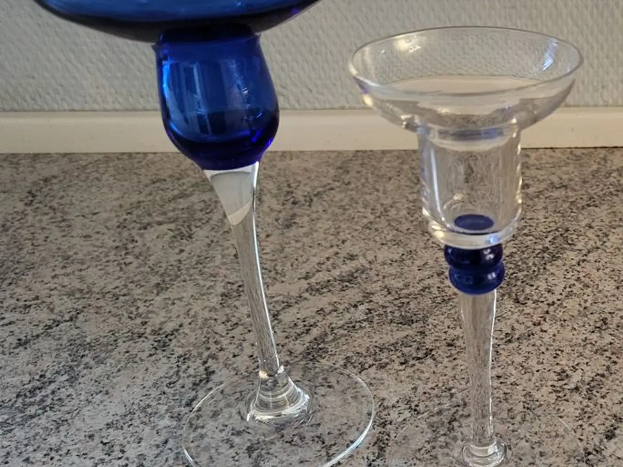 Billede 1 - 2 fine glas lysestager