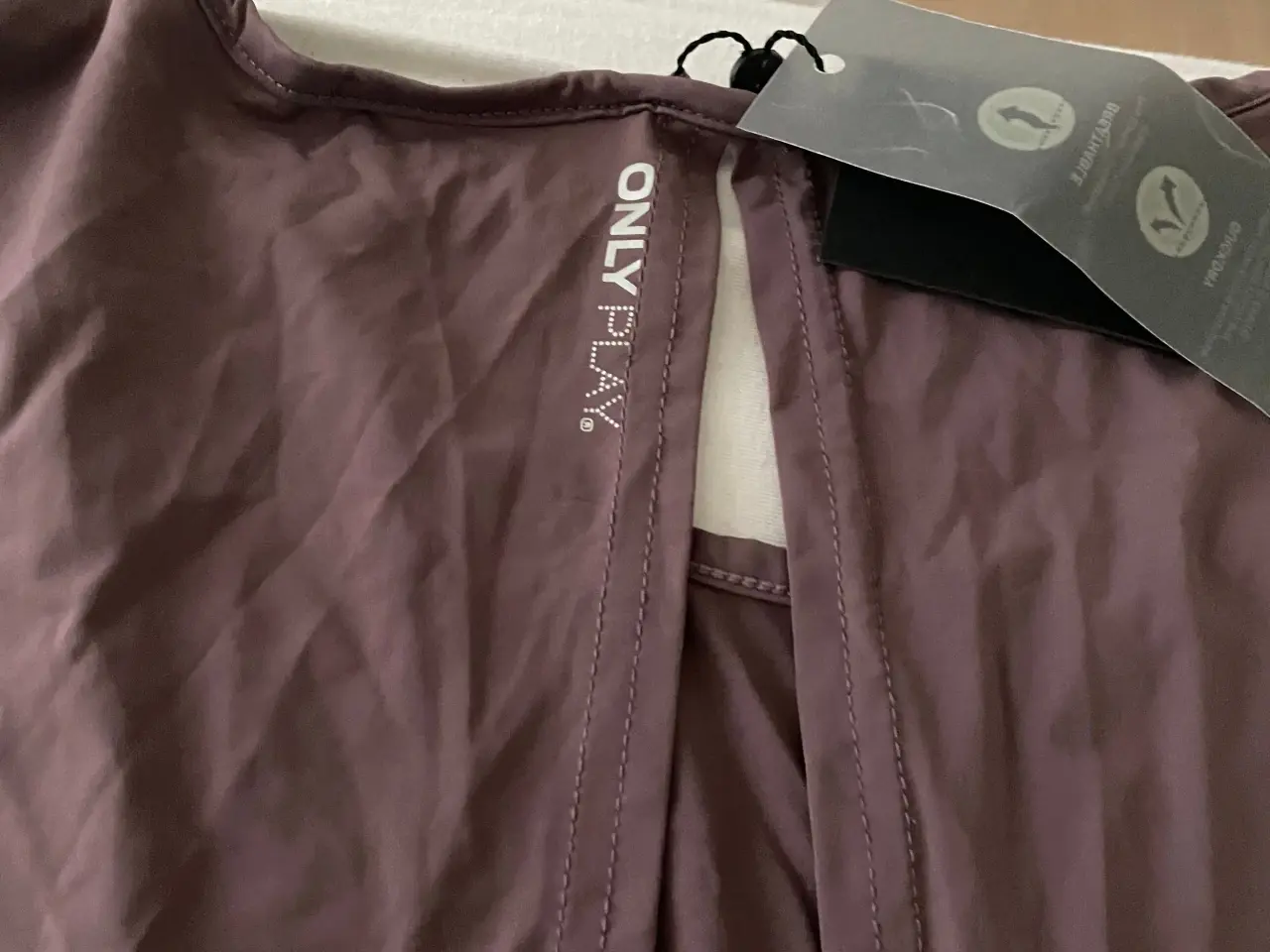 Billede 1 - Only Trænings / yoga top XL