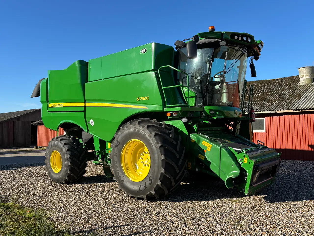 Billede 1 - John Deere S790 Mejetærsker med 735X- 833 høsttime