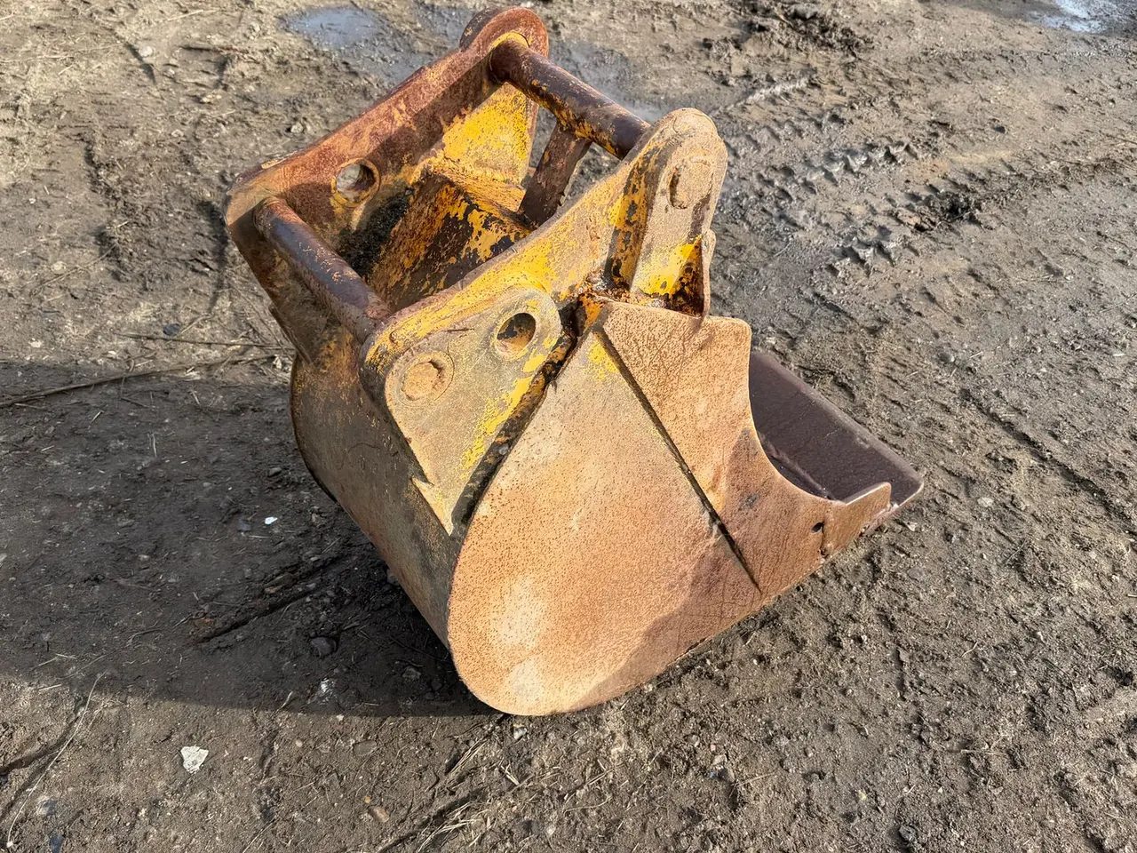 Billede 2 - - - - - - - 40 cm bagskovl - Hydrema Beslag