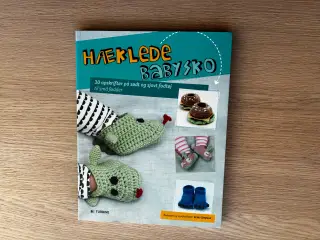 HÆKLEDE BABYSKO