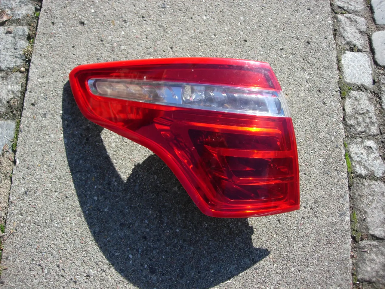Billede 1 - 96 535 475 80: Baglygte til Citroën C4 PICASSO I M