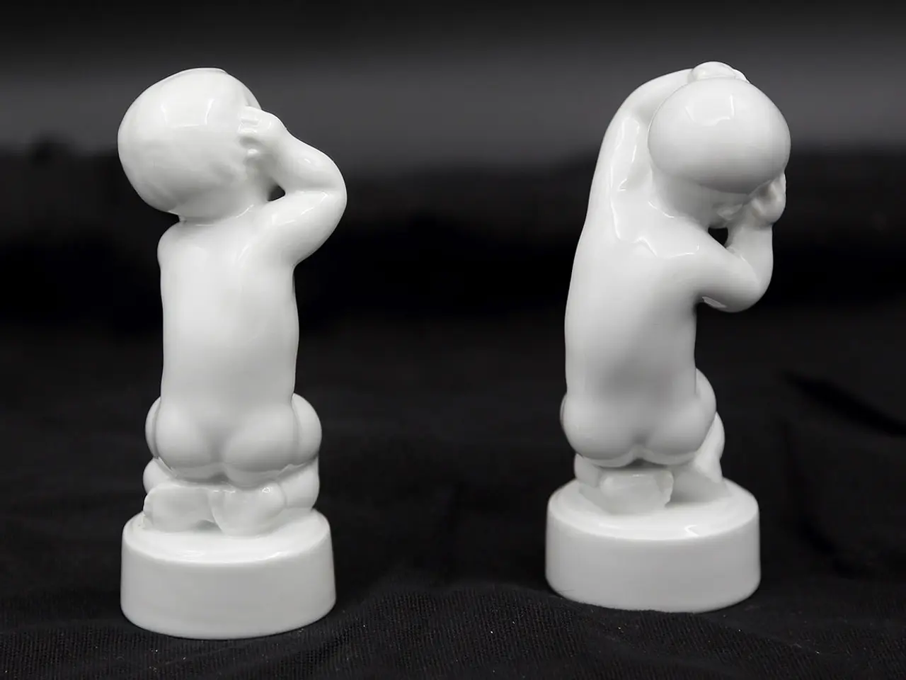 Billede 3 - Bing & Grøndahl 2206 Hovedpine – figurpar 1. sort