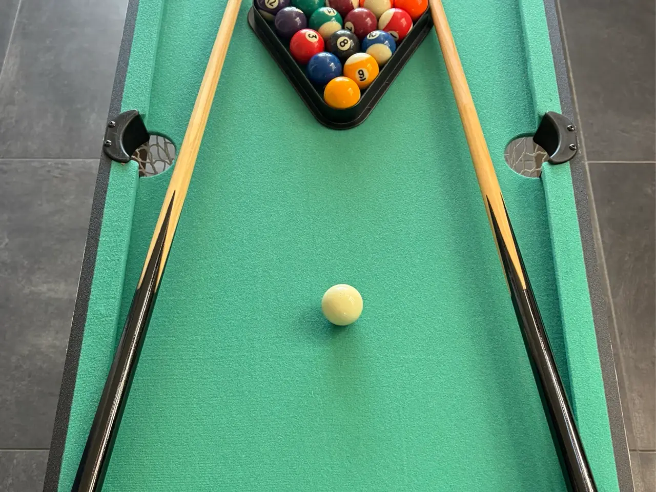 Billede 2 - Multifunktionelt spillebord perfekt for hele famil