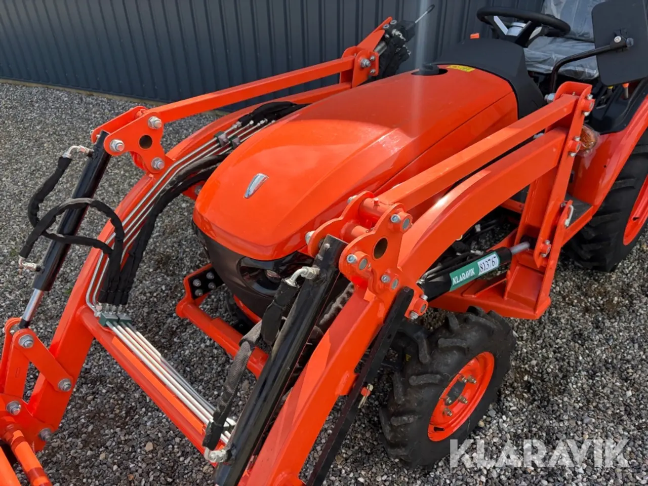 Billede 12 - Traktor med frontlæsser