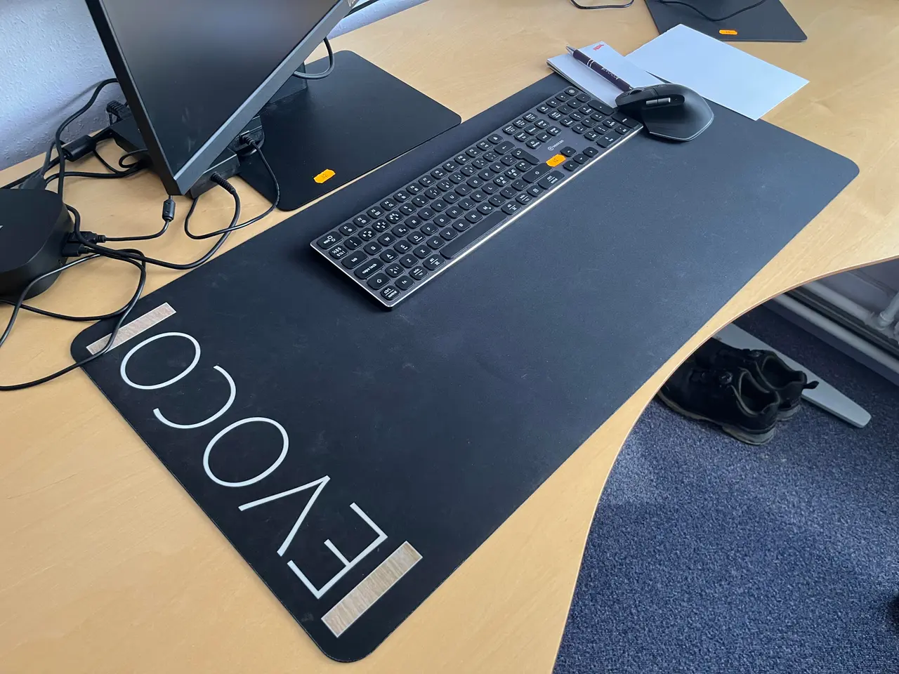 Billede 7 - 2. Stk. Voxicon Skærme, Headset m. Holder, Tastertur, HP Dock