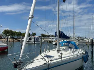 Granada 35 m/ Nyere Motor & Sejl