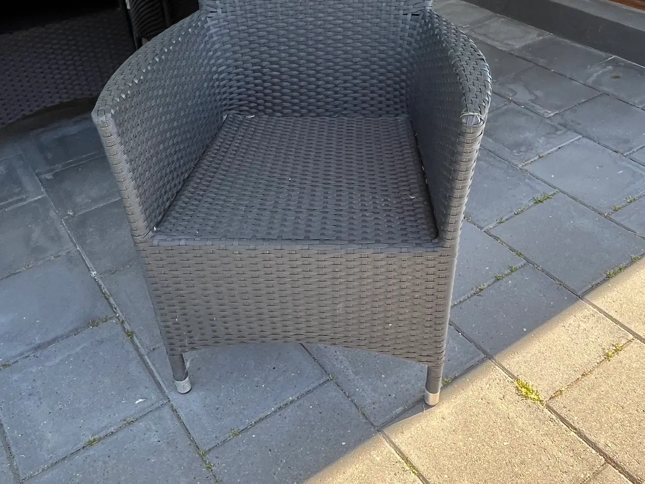 Billede 3 - Havebord med granitplader og 6 stole