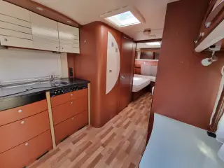 Vi sælger vores dejlige campingvogn.