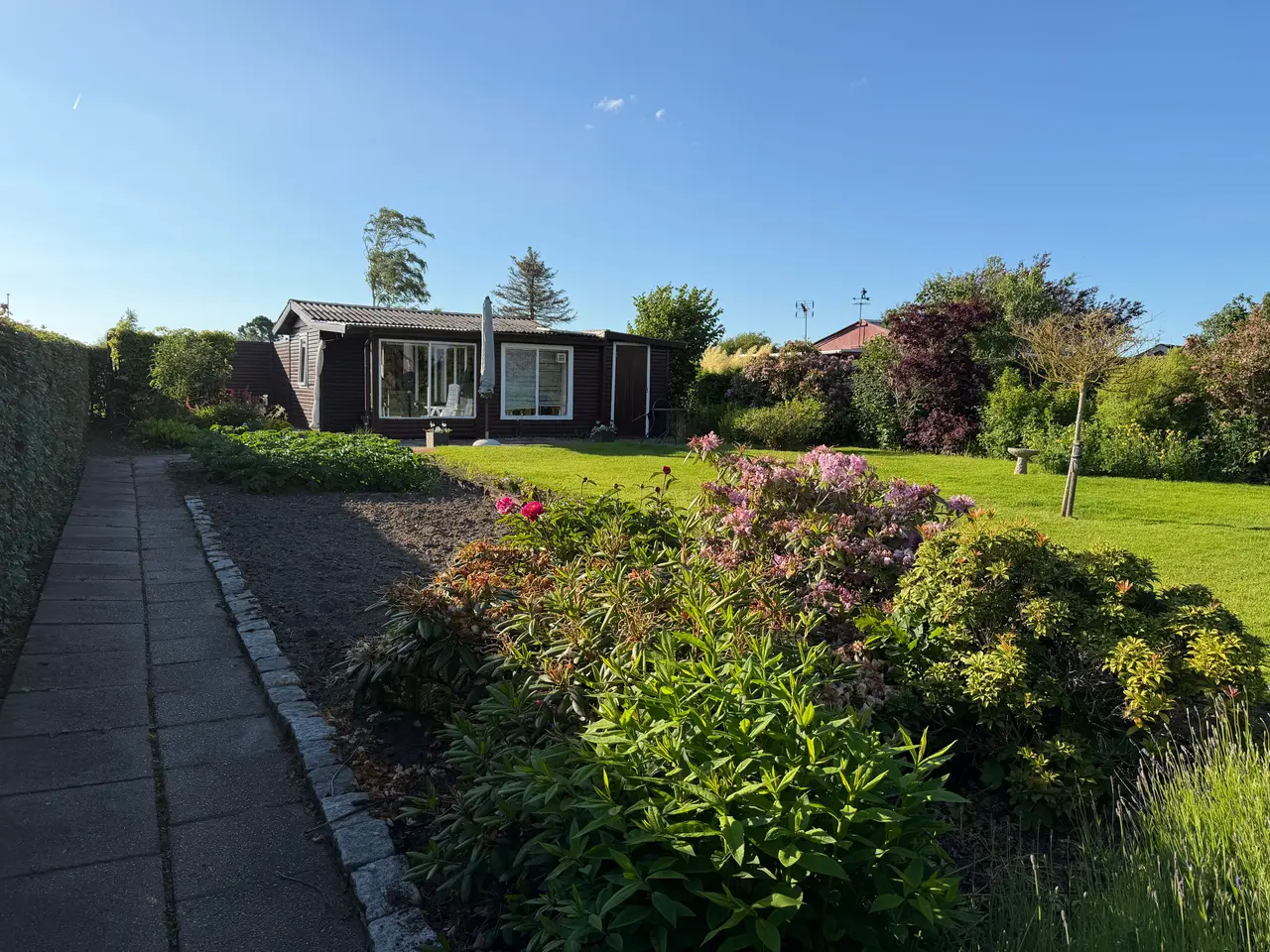 Billede 1 - En af Bjergbyparkens flotteste kolonihaver sælges