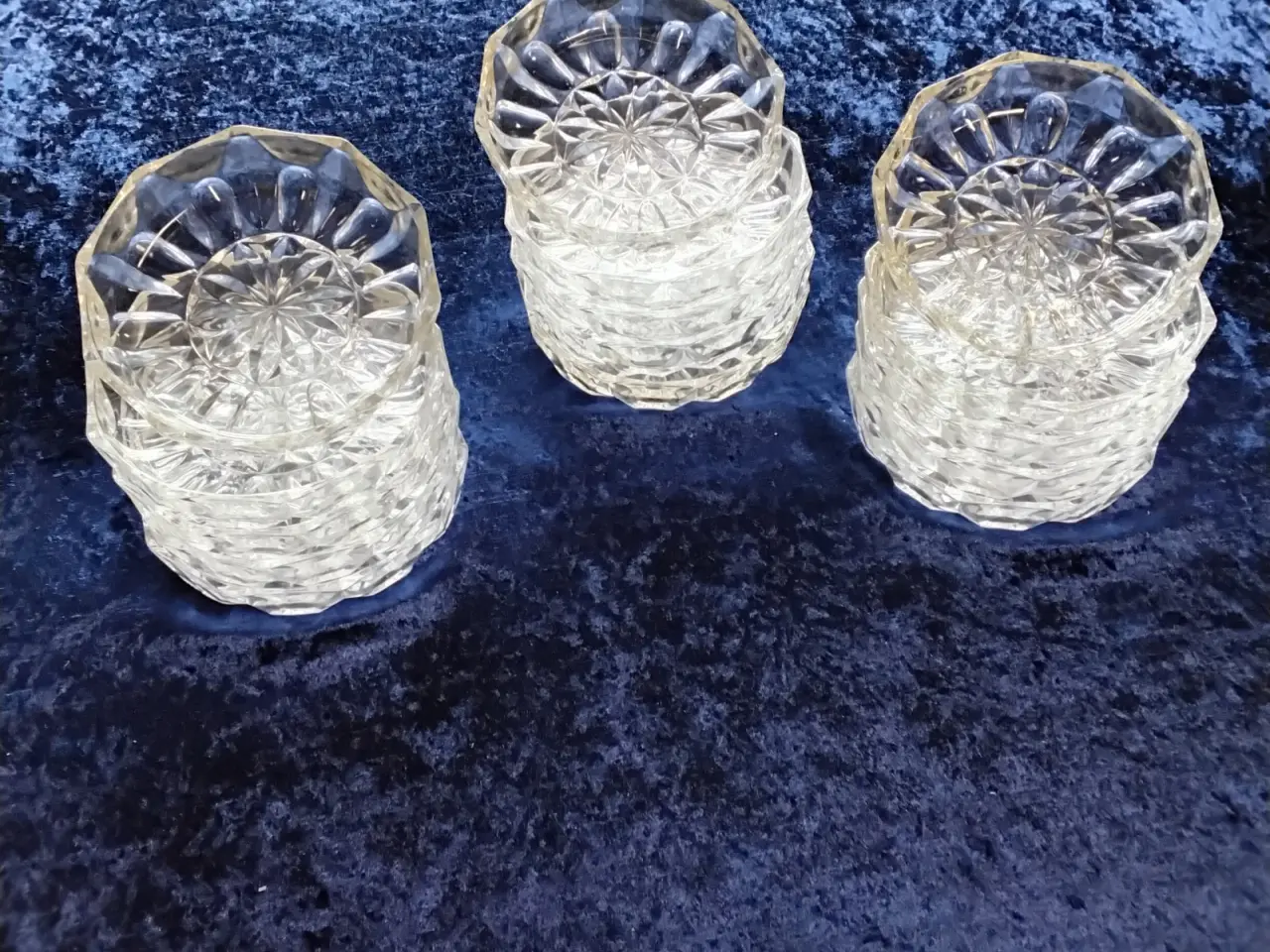 Billede 4 - 15 retro isassietter med stjernemønster ø 14 cm