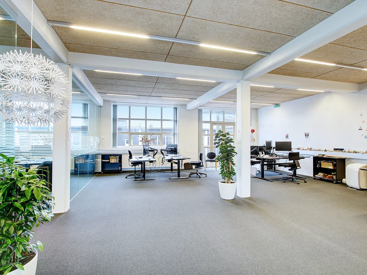 Billede 11 - Moderne kontorer/showroom/undervisningslokaler med godt lysindfald