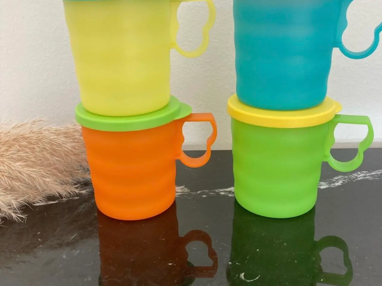 Billede 2 - Tupperware kopper m låg