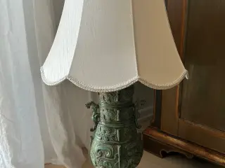 Orientalsk/kinesisk lampe. NEDSAT