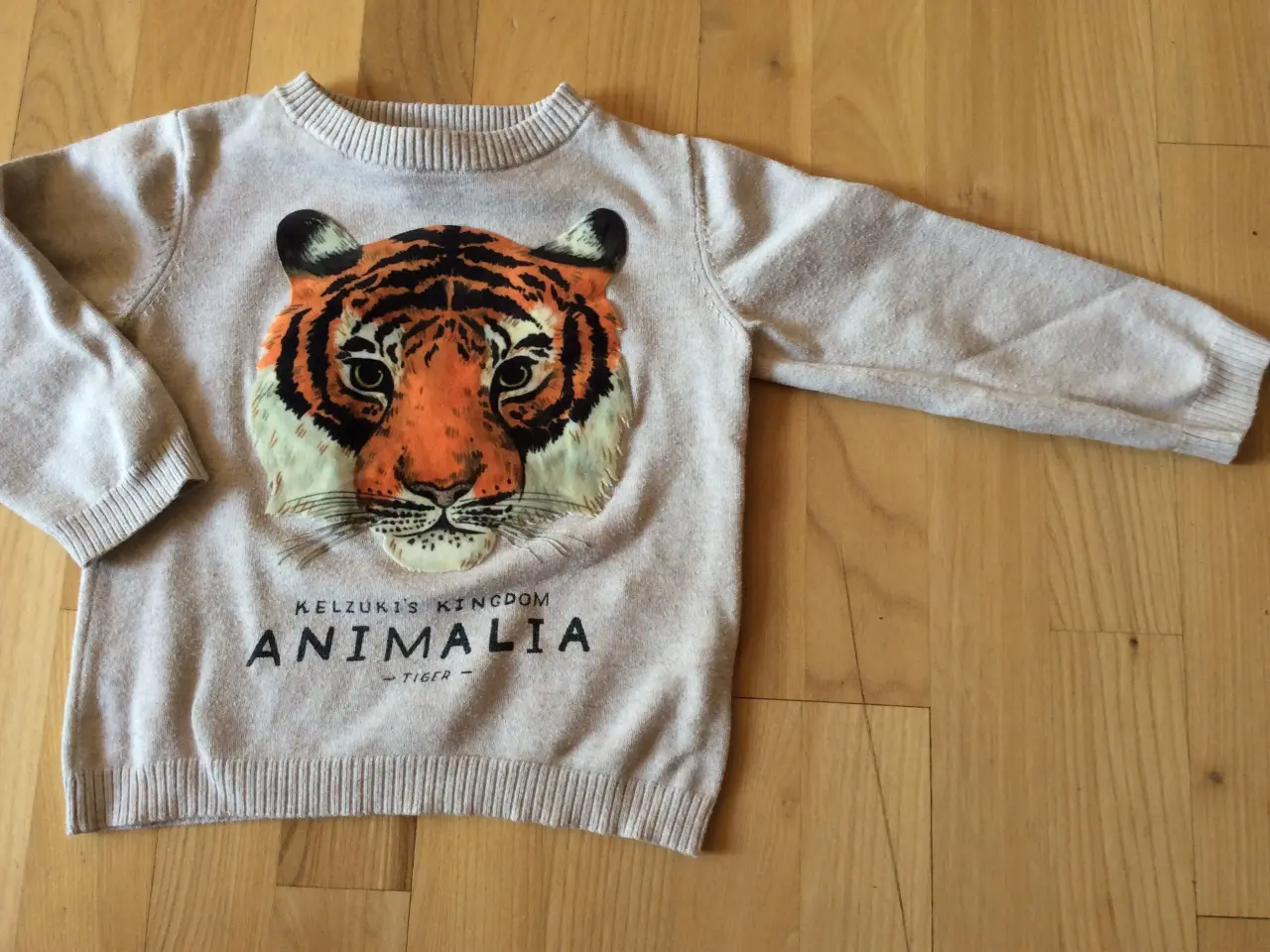 Billede 1 - Strik med tigerhoved