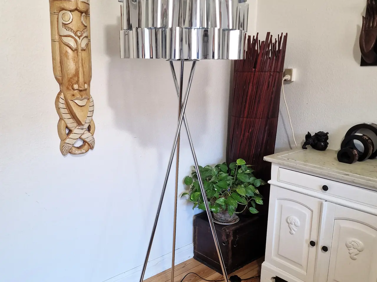 Billede 2 - Gulvlampe med "Space Age" look.