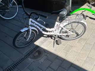 20” pige cykel