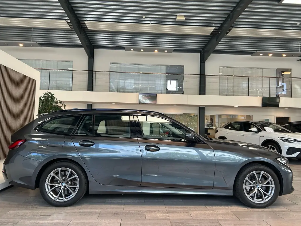 Billede 3 - BMW 330e 2,0 Touring Sport Line aut.