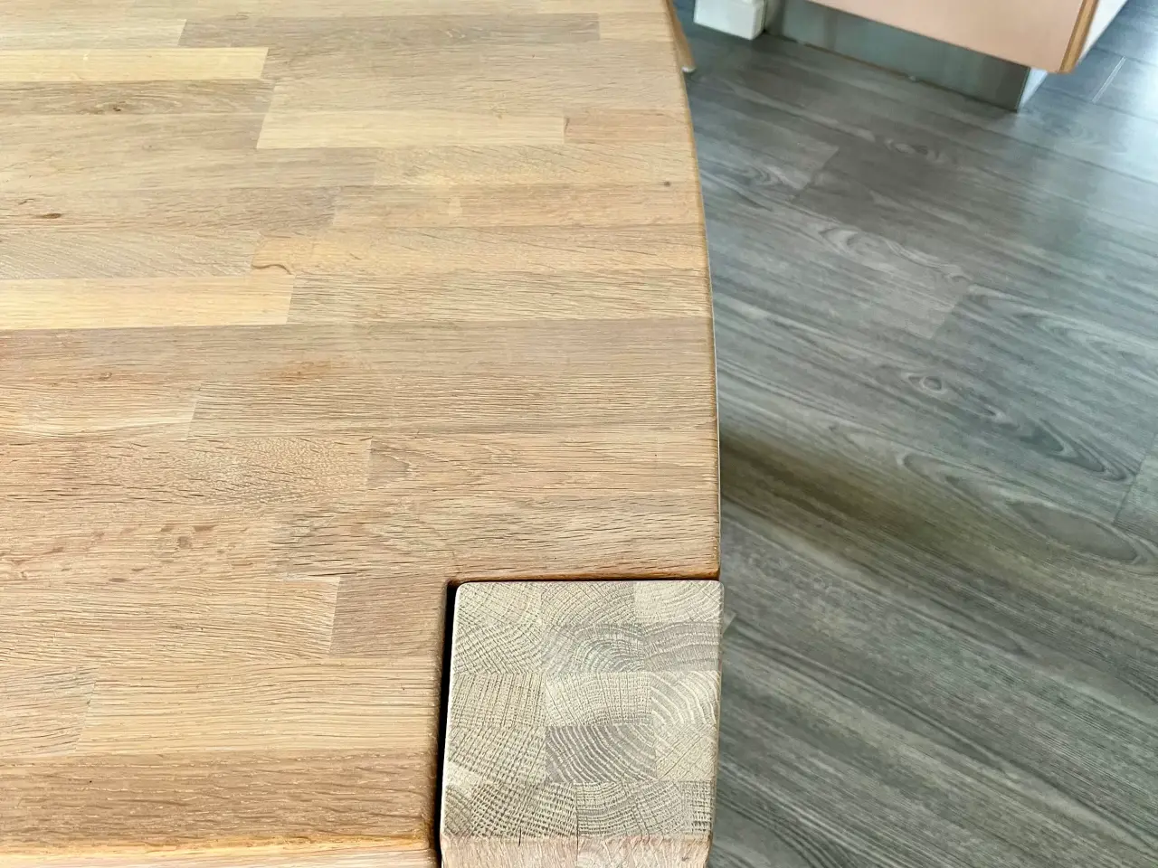 Billede 2 - Massiv kvalitets spisebord og stole