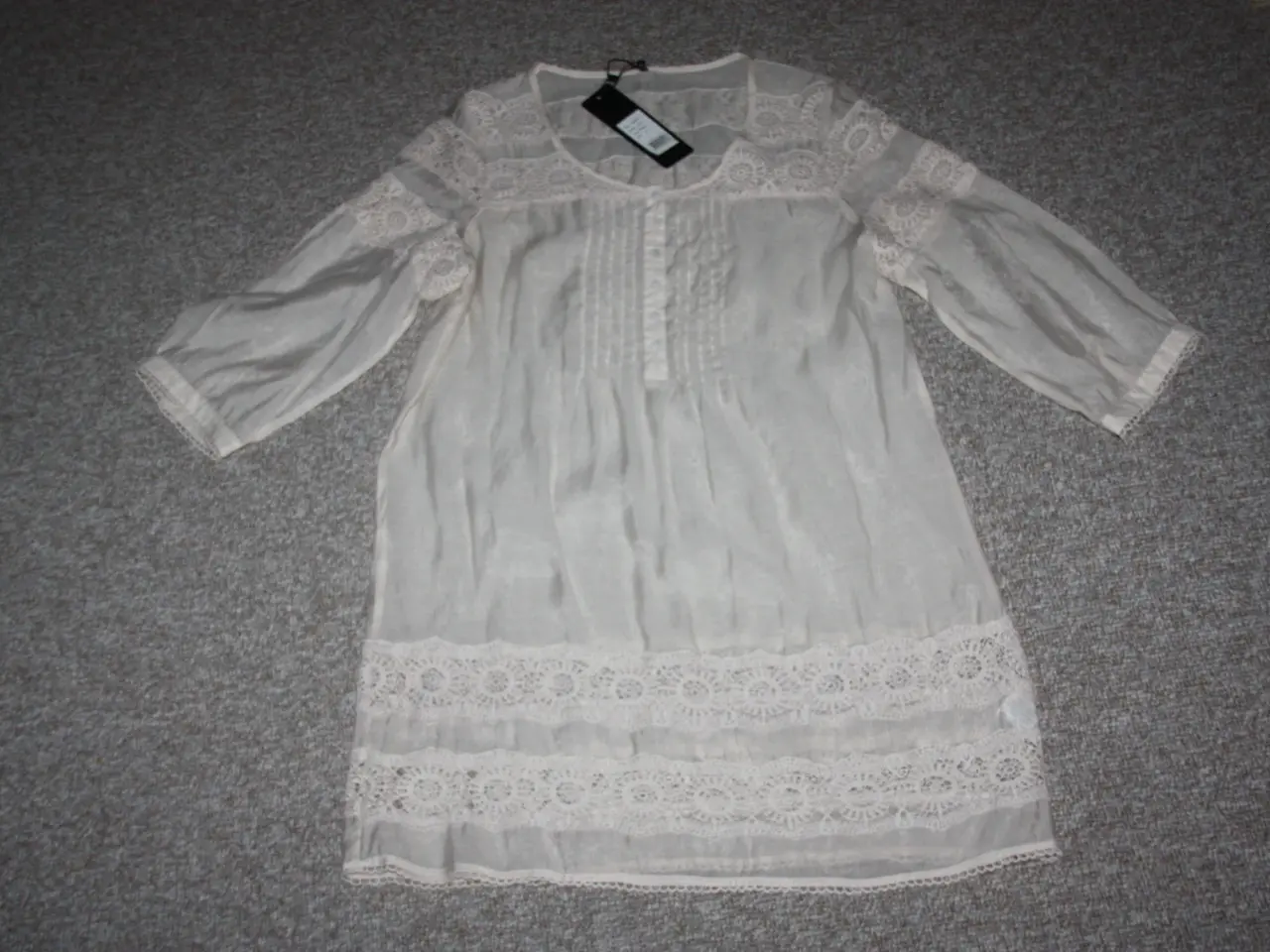 Billede 1 - Soyaconcept tunika  str. M  50 % cotton  50% nylon