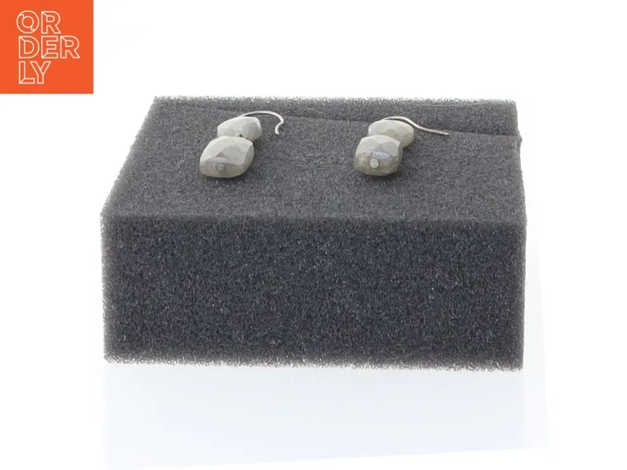 Billede 3 - Øreringe med sten (str. 2,5 cm)