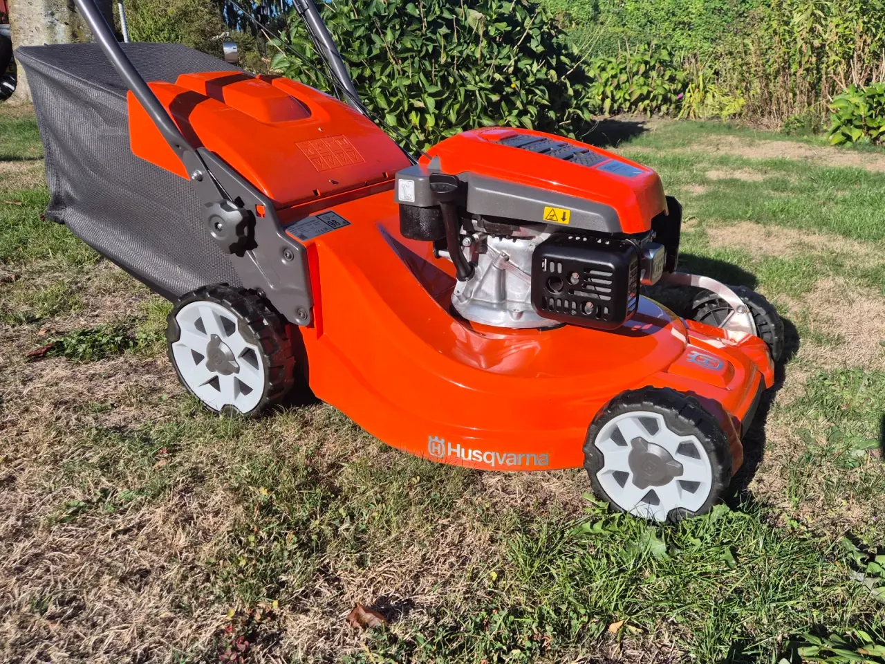 Billede 2 - Husqvarna Plæneklipper 