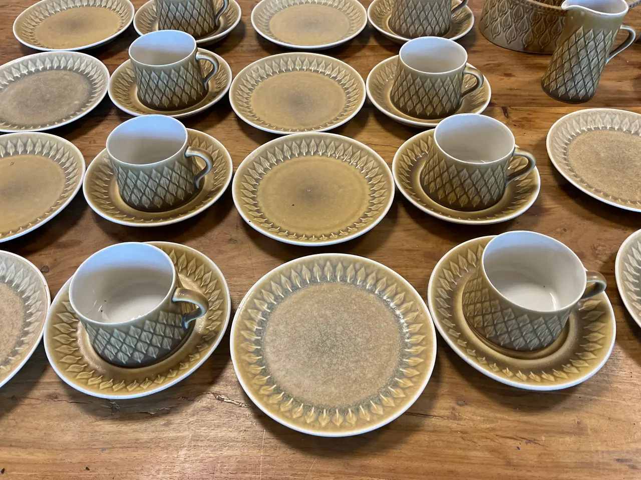 Billede 3 - Te / kaffe stel, Relief stentøj