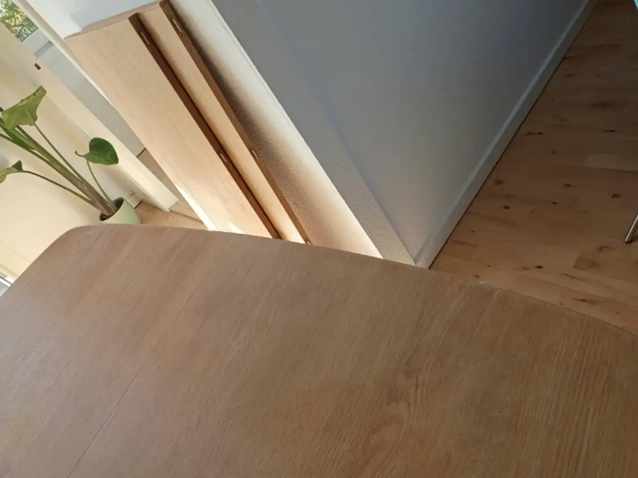 Billede 3 - Eksklusivt design bord I massiv egetræ