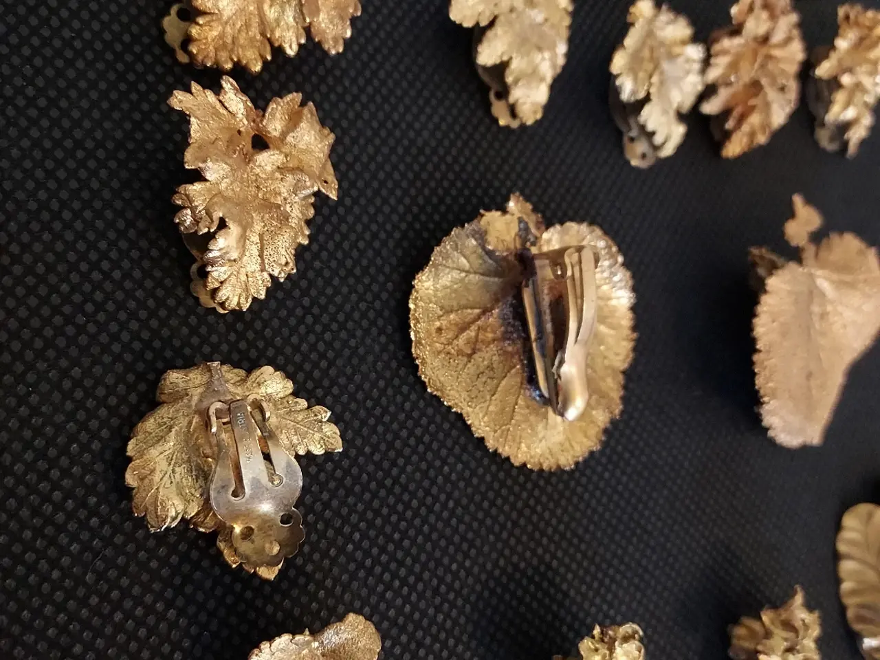 Billede 14 - Broche og clips, Flora Danica lignende