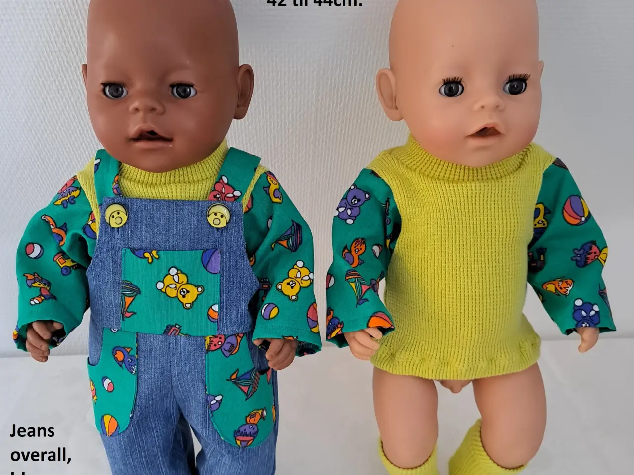 Billede 1 - Babyborn, Overall m.m. joggingsæt og sko.