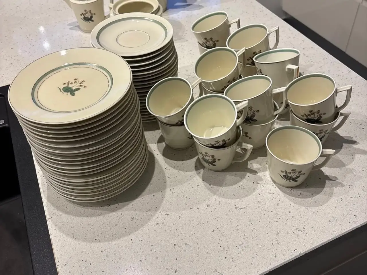 Billede 3 - Royal Copenhagen kaffestel nrk hjertegræs
