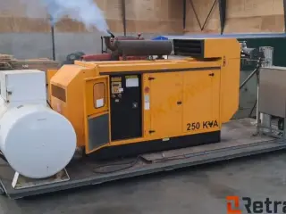 Visa 250 KVA Komplet mobilt 250 KVA generator anlæg på lad med 2700L tank og byggetavle