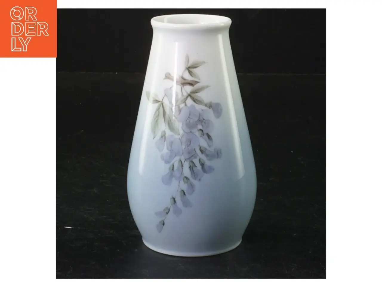 Billede 1 - Porcelænsvase fra B&G (str. 12 cm. 6,5 cm i diameter)