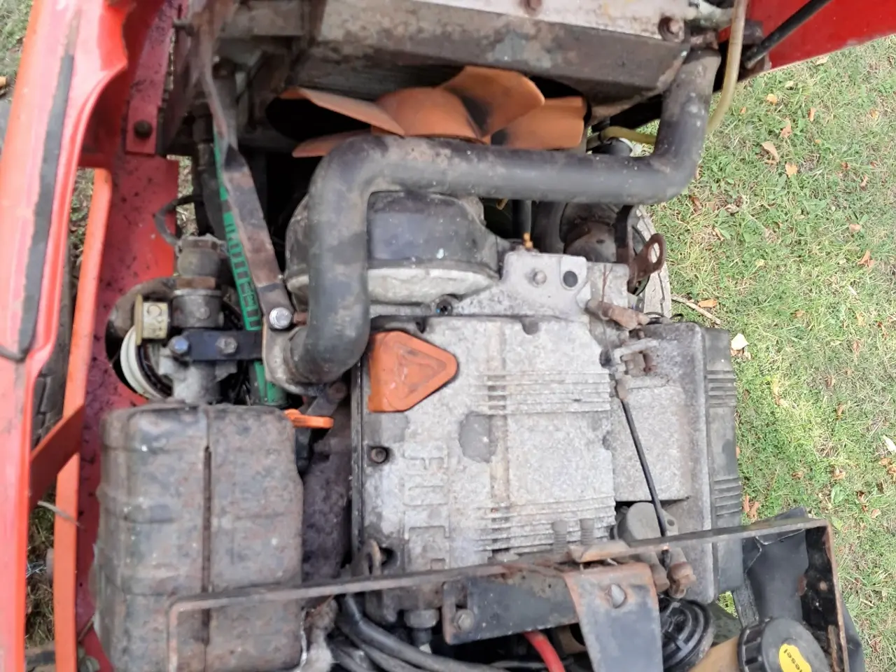 Billede 8 - Minitraktor diesel med kost